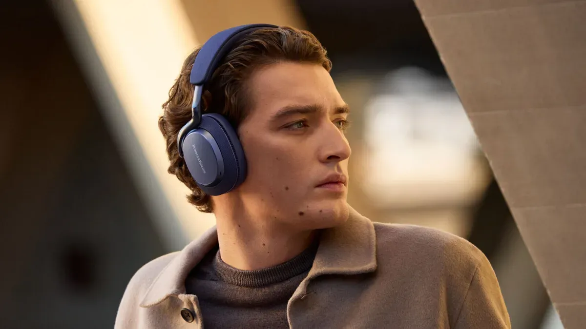px7-s3-bleu-680baf279ab717.61556545_result Casque Bowers & Wilkins Px7 S3 Indigo Blue – Image 2